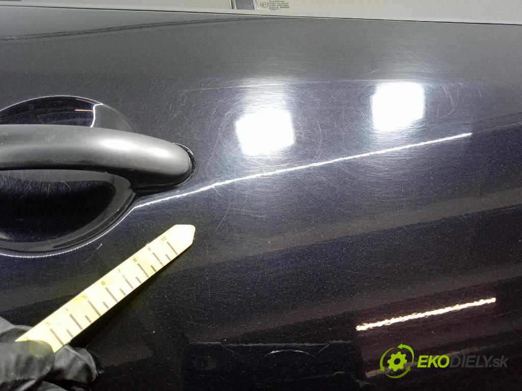 Vw Touran 2008 dveře Zad: prave