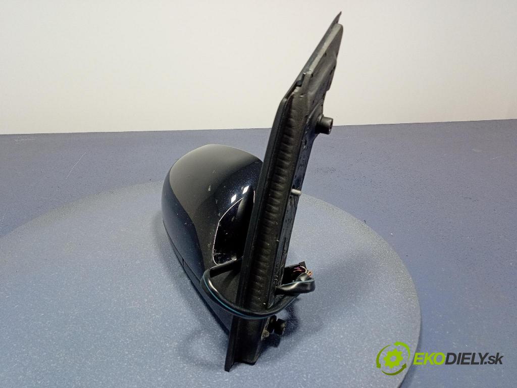 Vw Touran 2008 zpětné zrcátko prave