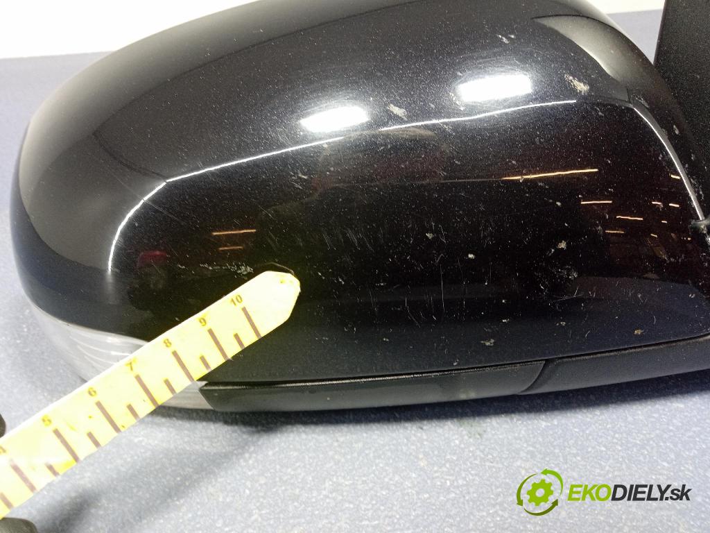 Vw Touran 2008 zpětné zrcátko prave