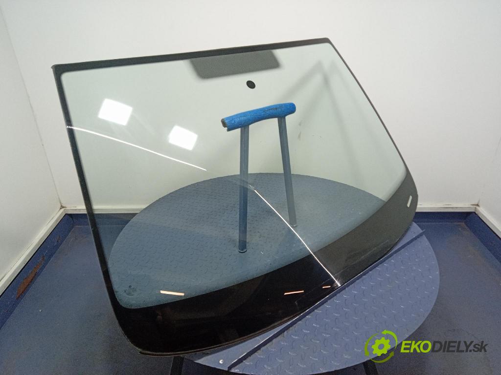 Vw Touran 2008 sklo Čelní přední: