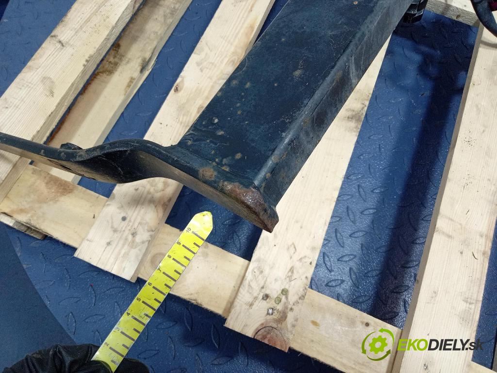 Vw Touran 2008 oko Do Přívěsy 1T0803882A