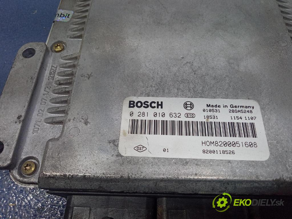 Opel Vivaro 2002 řídící jednotka Motor: 8200118526
