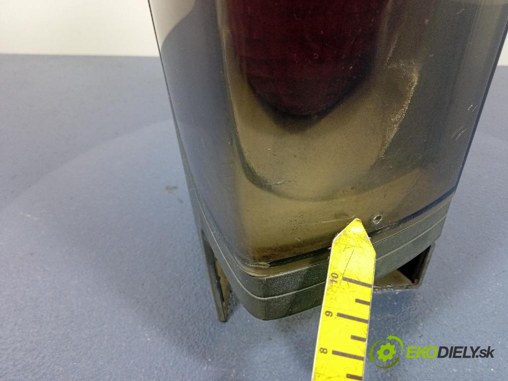 Opel Vivaro 2002 světlo Zad: levá Mimo: