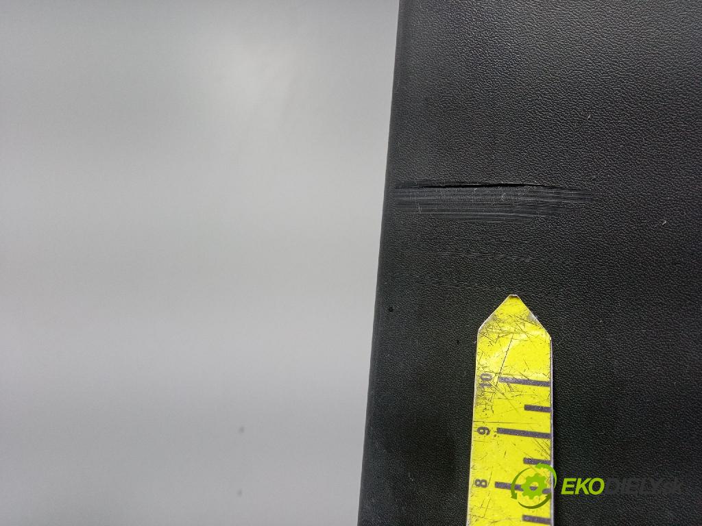 Opel Vivaro 2002 světlo Zad: levá Mimo: