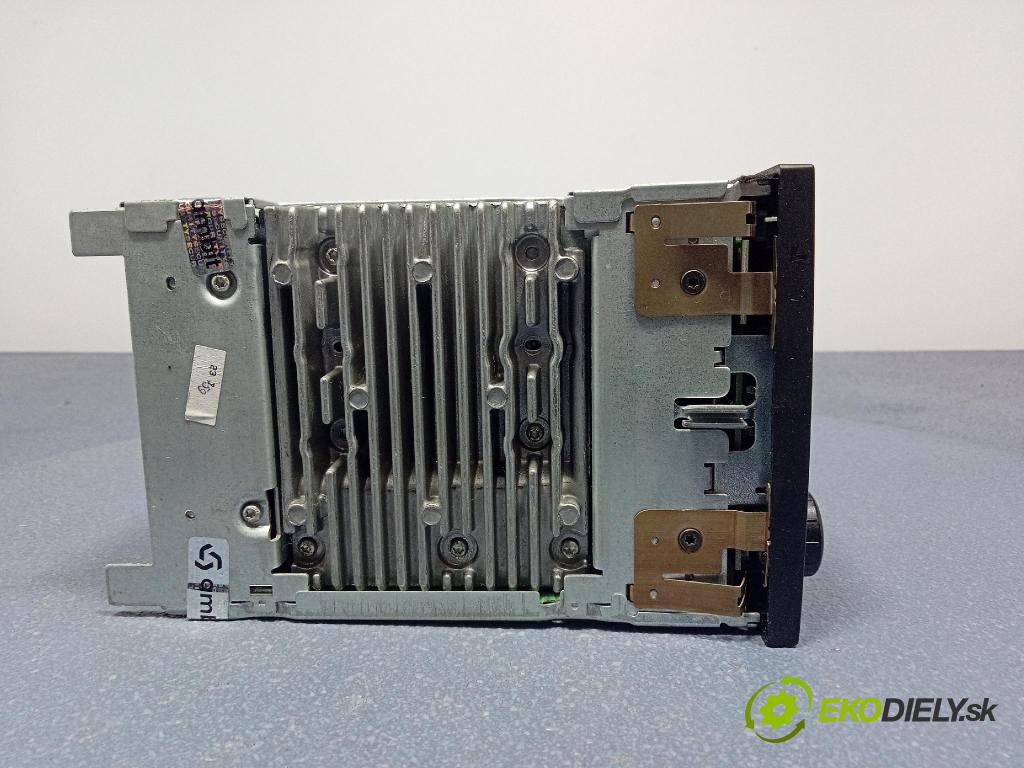 Volkswagen Fox 2006 Radio I Navigace: 5Z0035152H
