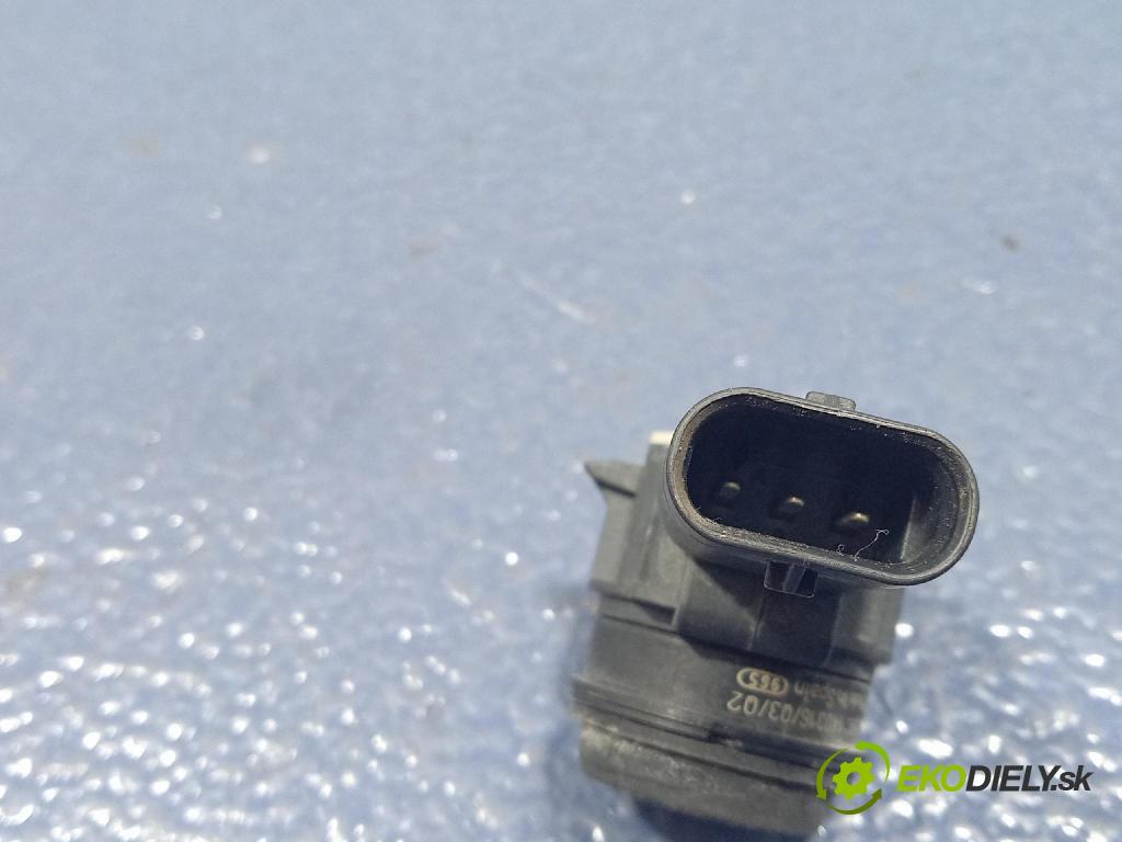Bmw Seria 3 2014 snímač / řídící jednotka PDC 9261581