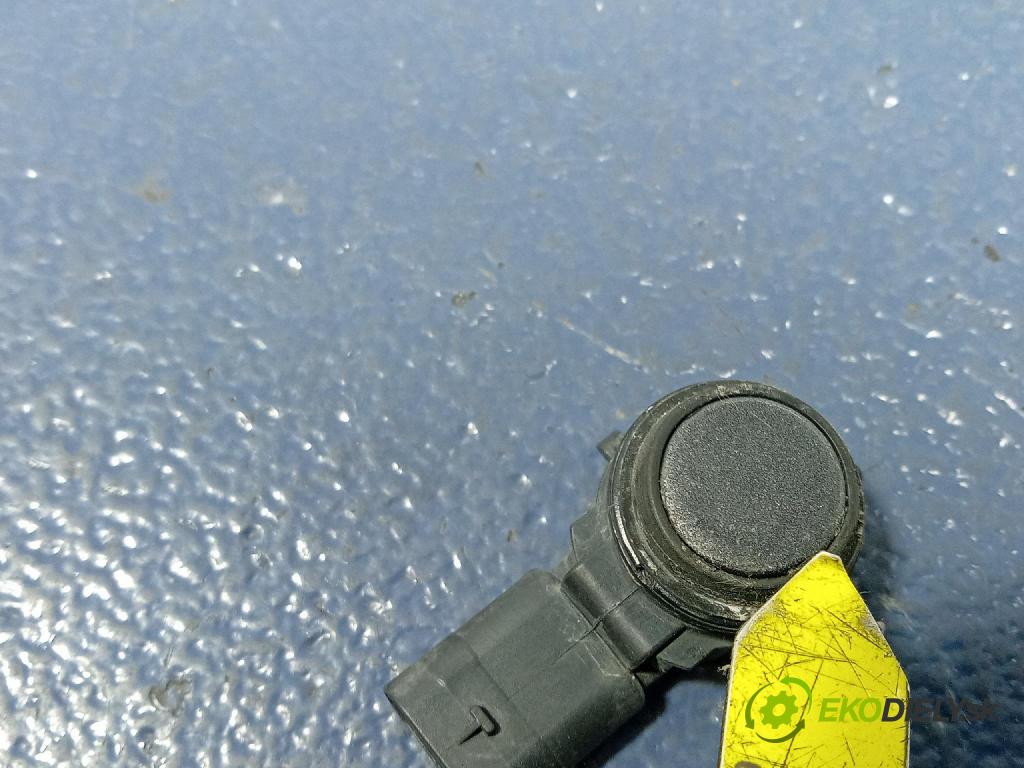 Bmw Seria 3 2014 snímač / řídící jednotka PDC 9261581