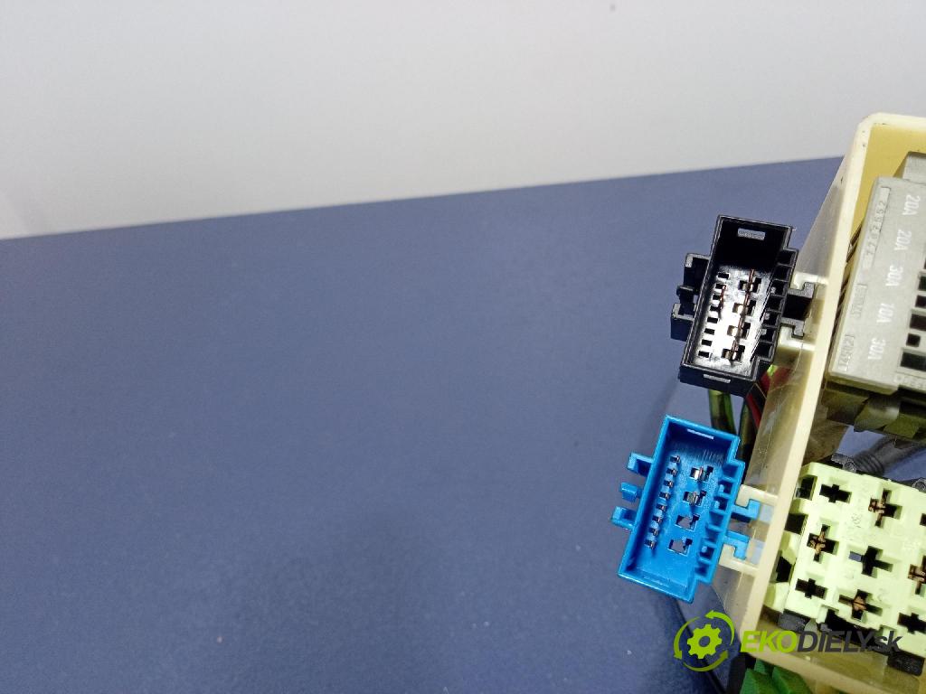 Bmw Seria 3 2014 instalace Elektrický: 8507885