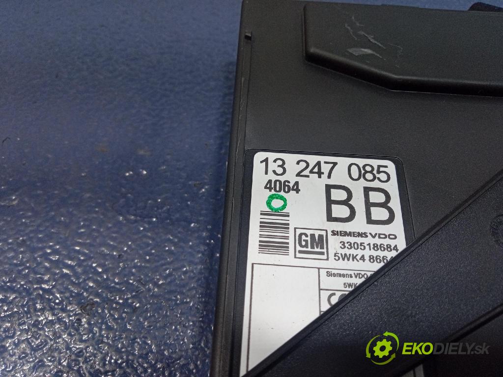 Opel Meriva 2006 řídící jednotka Komfortu 13247085