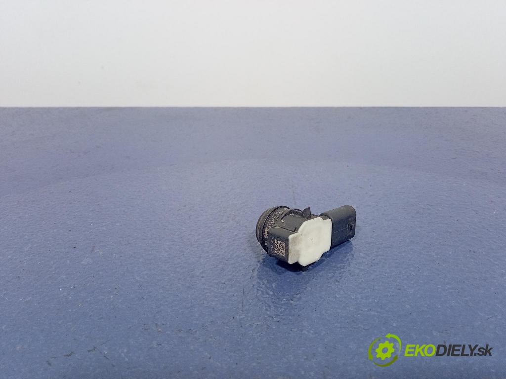 Bmw Seria 3 2014 snímač / řídící jednotka PDC 9261579