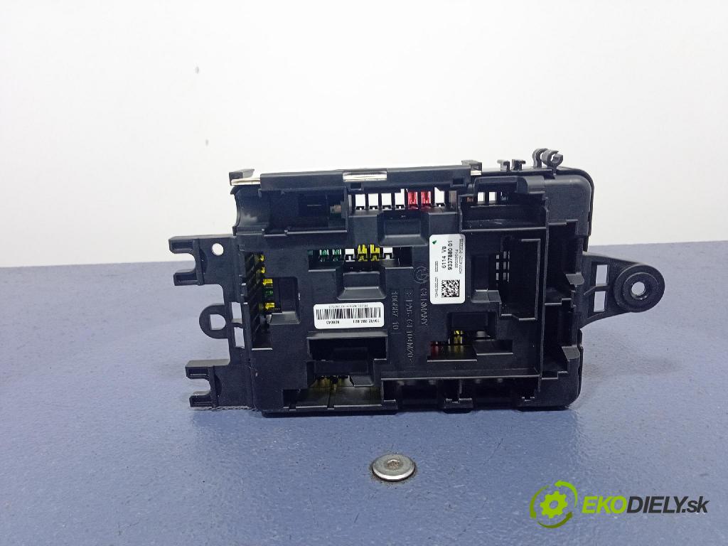Bmw Seria 3 2014 skříňka Pojistky 9337880
