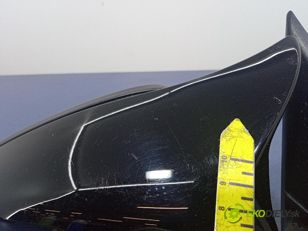 Bmw Seria 3 2014 zpětné zrcátko prave