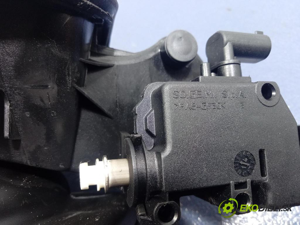 Bmw Seria 3 2014 Klapka Infuze Paliva: 7238100