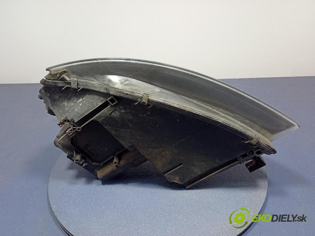 Audi A3 2007 světlo v pravo: 8P0941004K