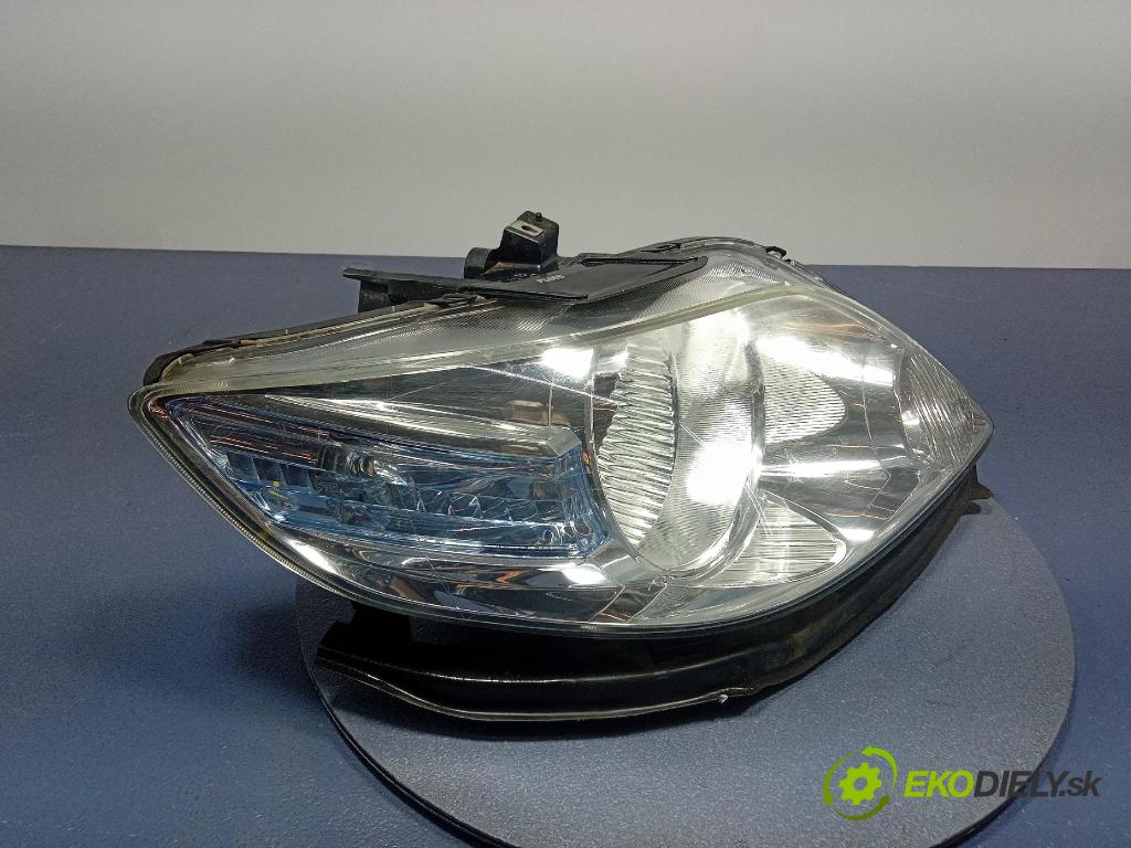 Honda City 2008 světlo v pravo: P5658