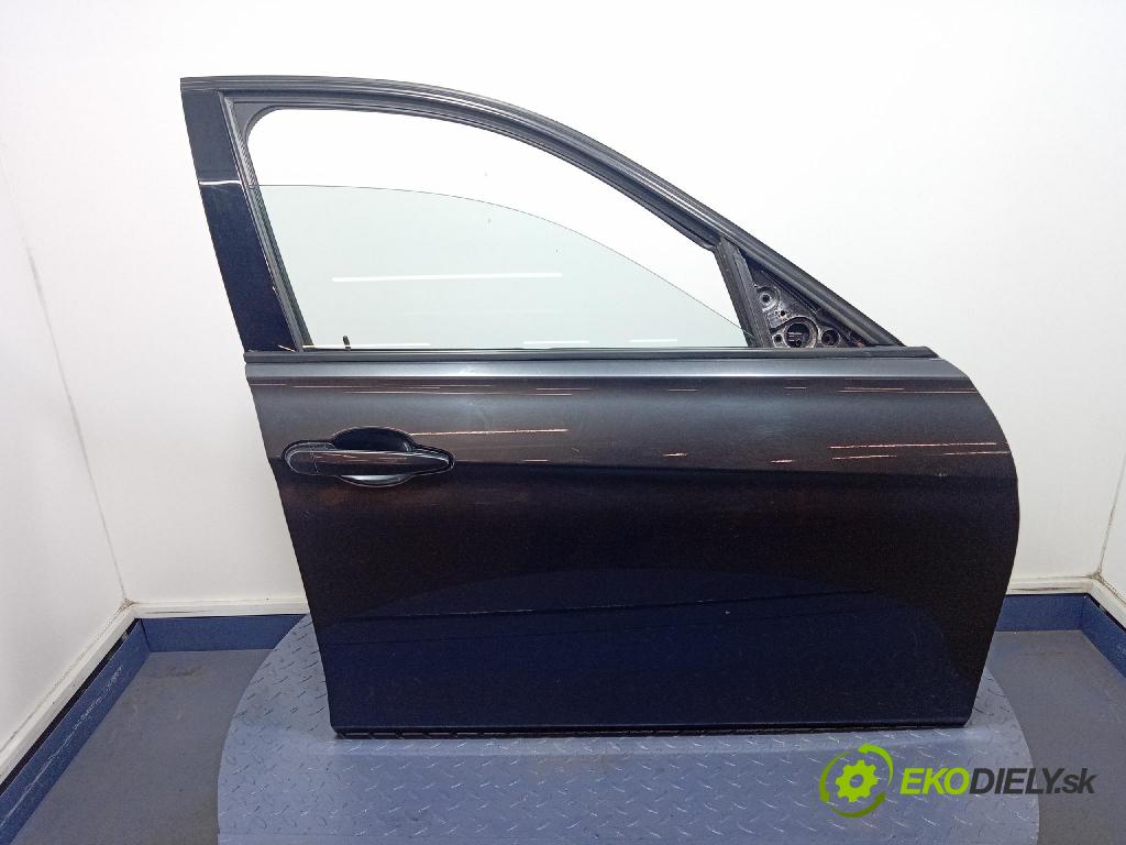 Bmw Seria 3 2014 dveře před prave