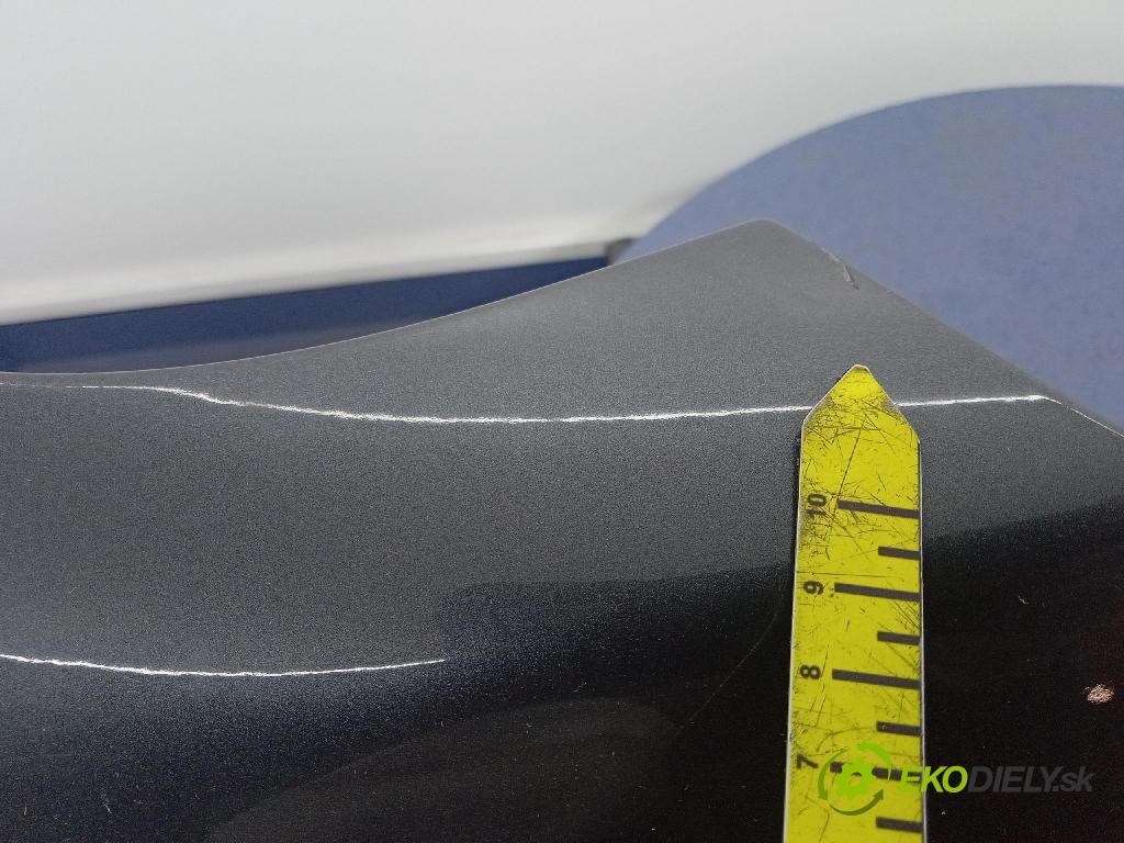 Bmw Seria 3 2014 blatník Predné v pravo: