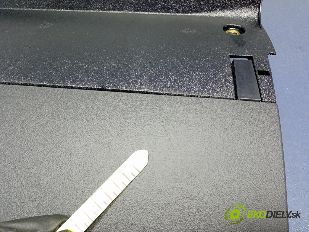 Audi A3 2007 kastlík 8P1857035