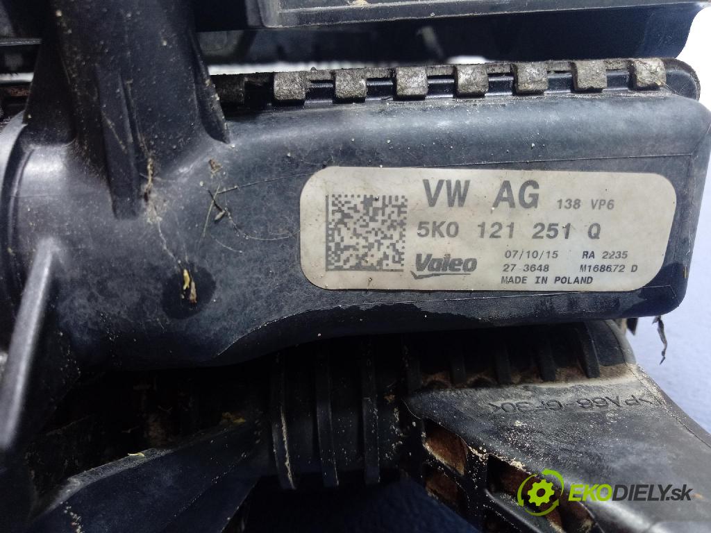 Skoda Yeti 2015 Chladič Voda 5K0121251Q