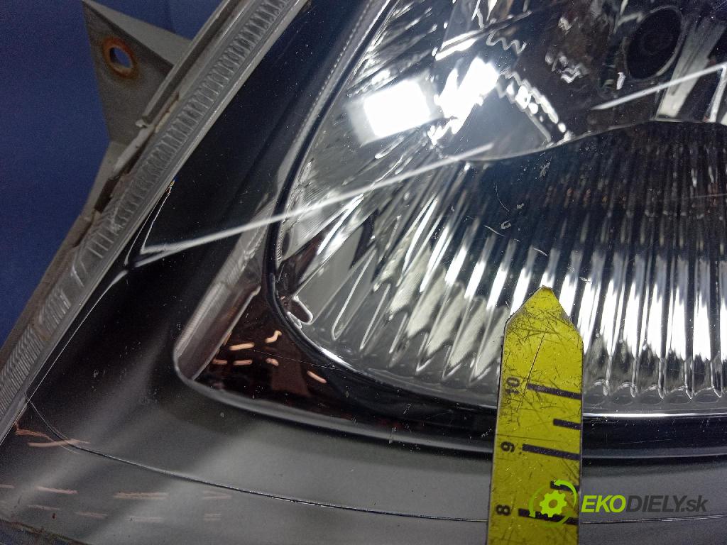Opel Vivaro 2003 světlo Levý: 91165719