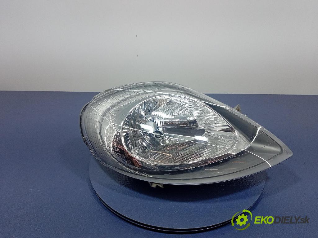 Opel Vivaro 2003 světlo v pravo: 7700311372