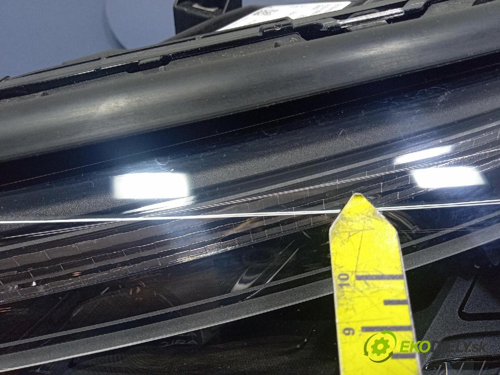 Mercedes E-klasa 0 světlo Levý: A2149064102
