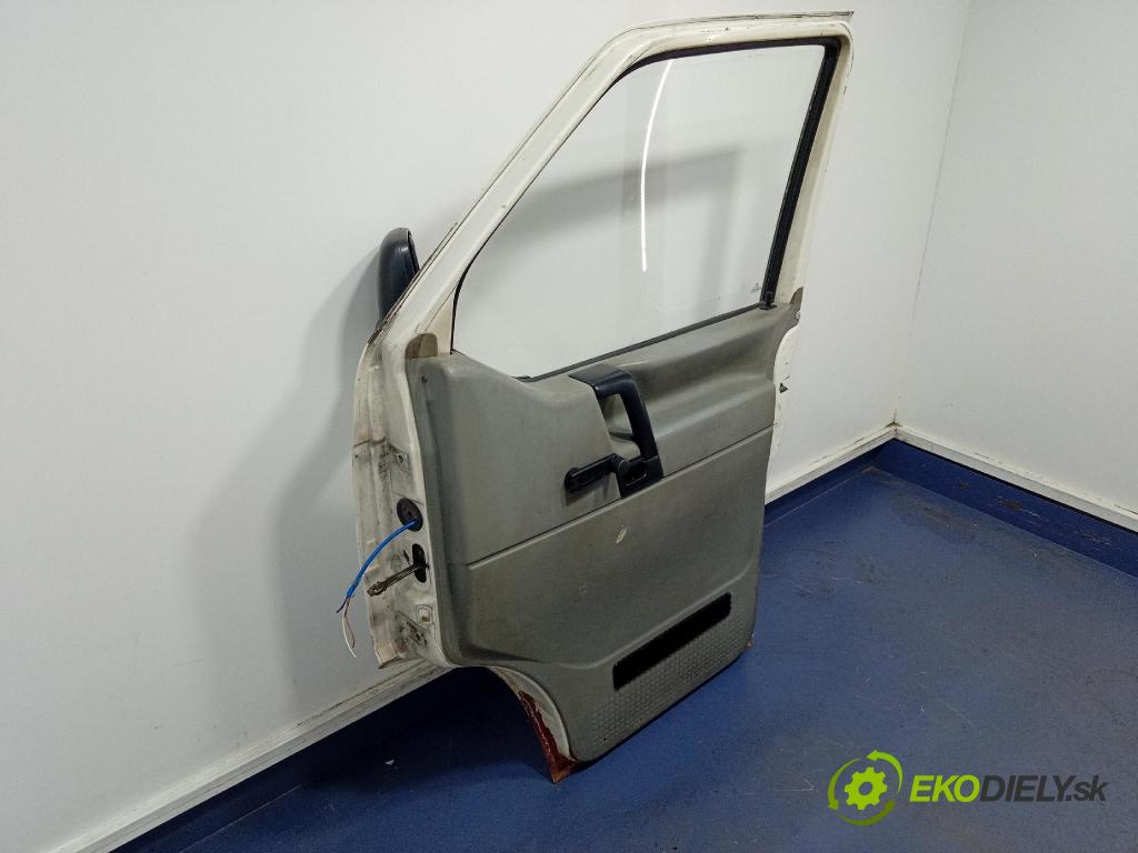 Volkswagen Transporter 1994 dveře před prave