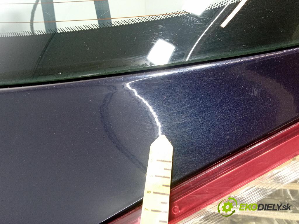 Renault Megane 2009 zadní dveře kufra: kufr