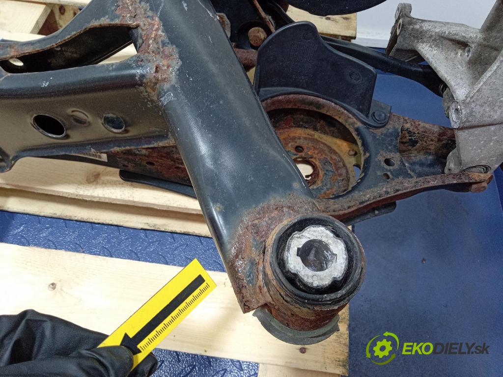 Skoda Yeti 2015 výstuha Pozastavenia: zad 5N0505235AG