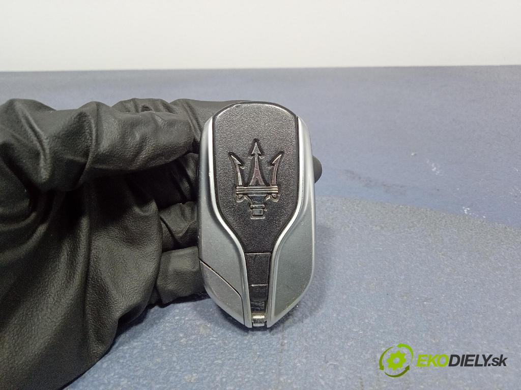 Maserati Levante 2017 Spínač zapalování.