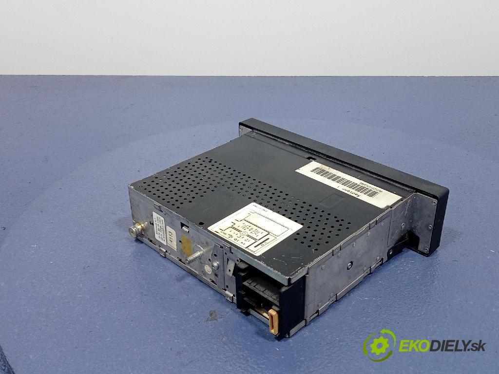 Audi A6 2001 Radio I Navigace: 4D0035152