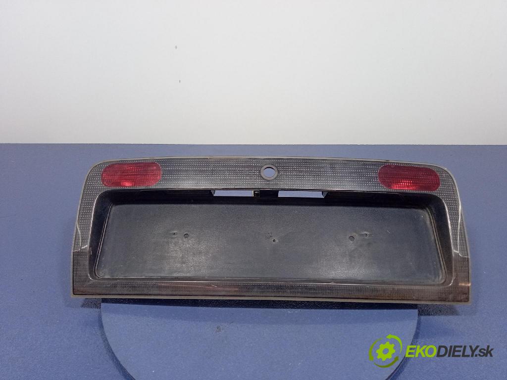 Audi A6 2001 zaslepka: Zad: 4B9945695