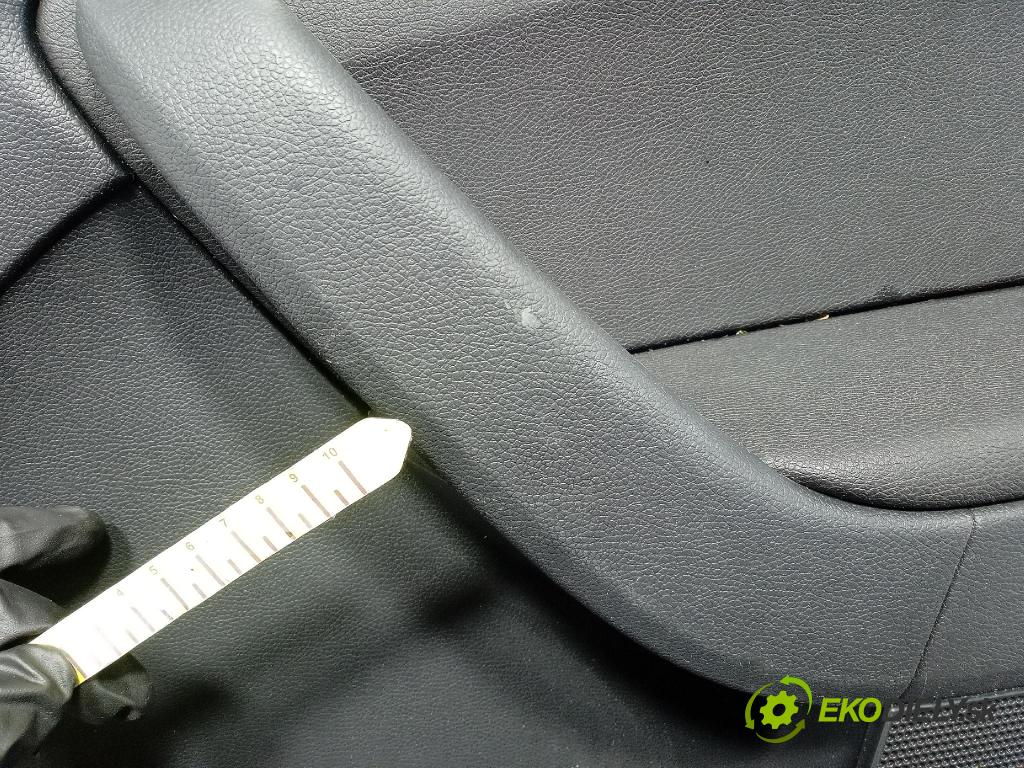 Skoda Yeti 2015 Tapacír: dveře Zad: Práva: 5l0867210