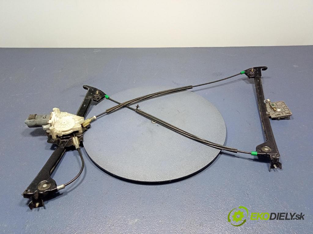 Peugeot 206 2003 mechanismus stahování Sklenka: před v pravo: 96486336980