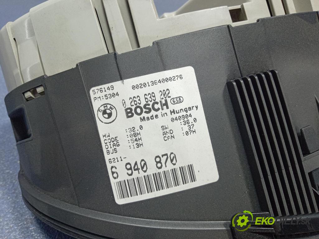 Bmw Seria 3 2004 prístrojovka/ budíky 6940870