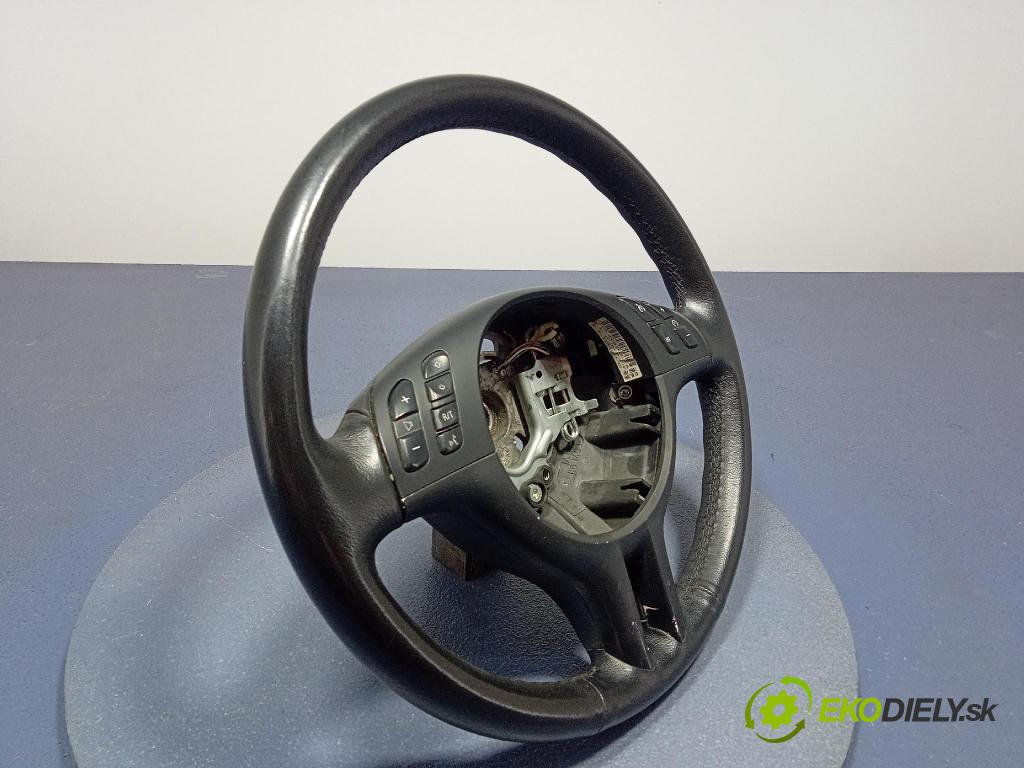 Bmw Seria 3 2004 volant 2282022