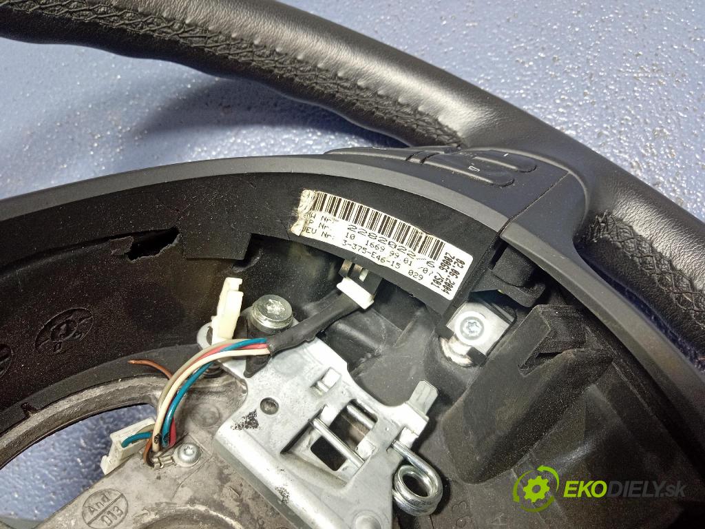 Bmw Seria 3 2004 volant 2282022