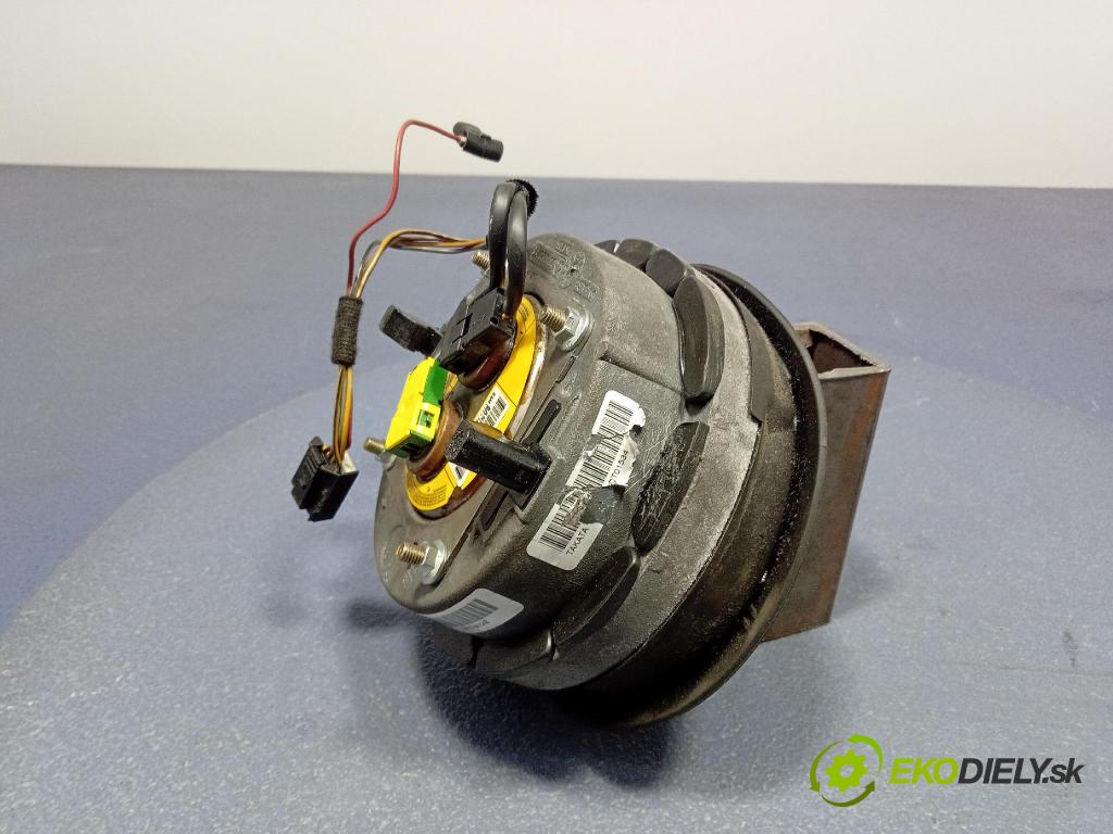 Bmw Seria 3 2004 volant 2282022