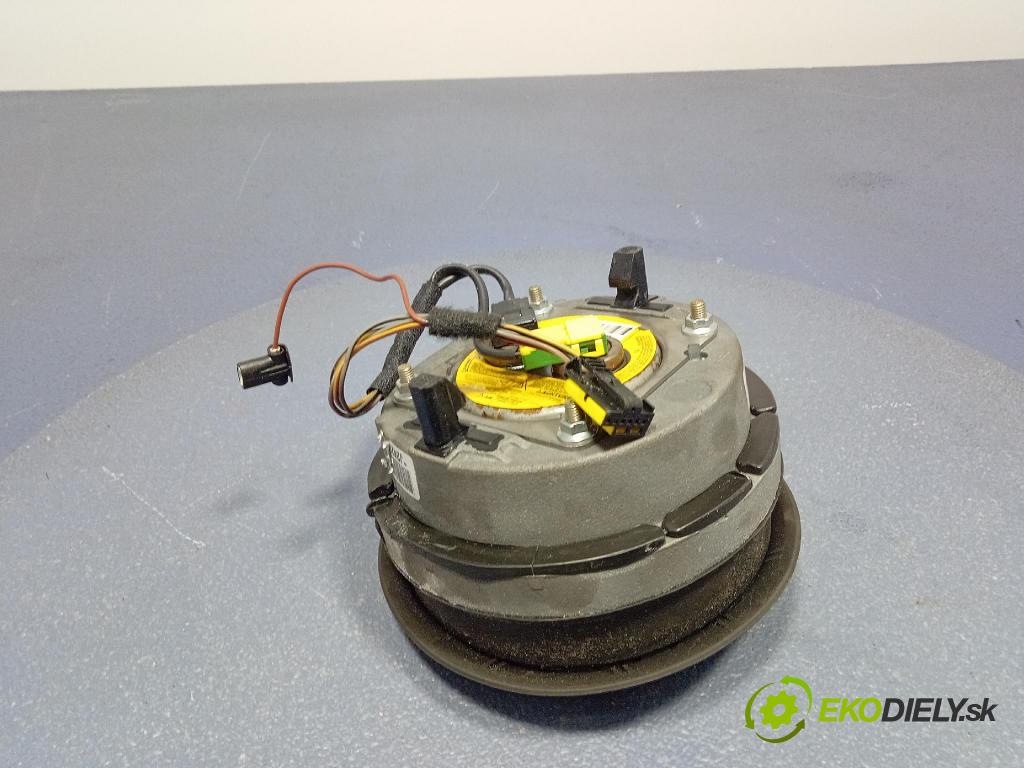 Bmw Seria 3 2004 volant 2282022