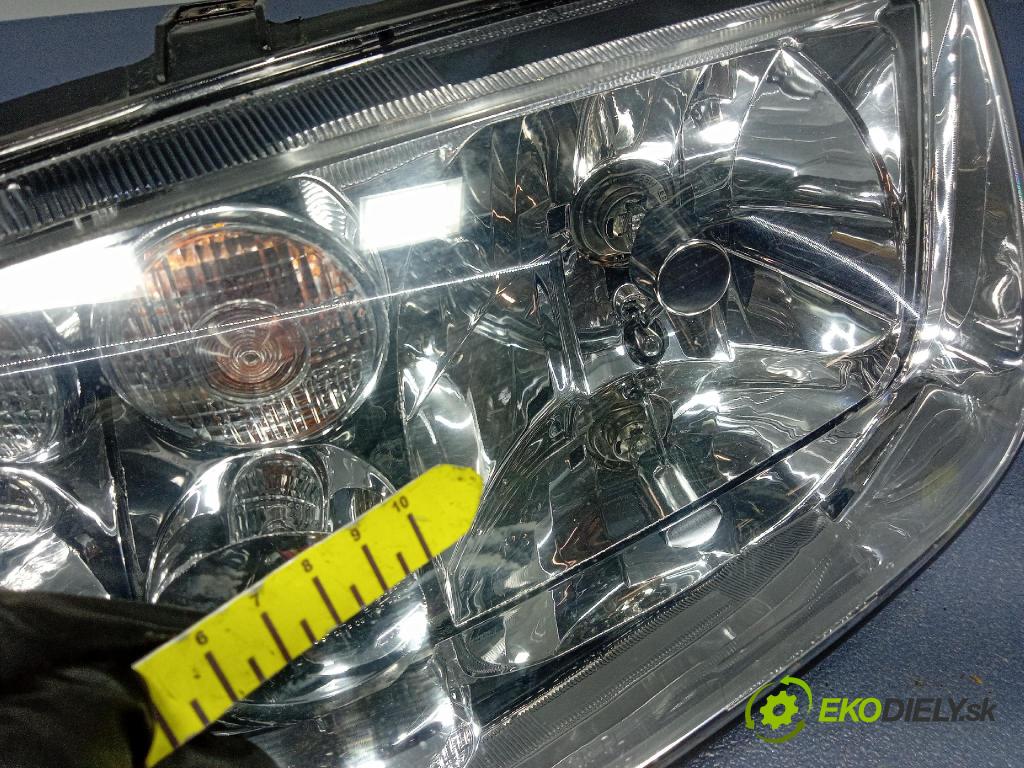 Volkswagen Bora 2003 světlo Levý: 441-1138L