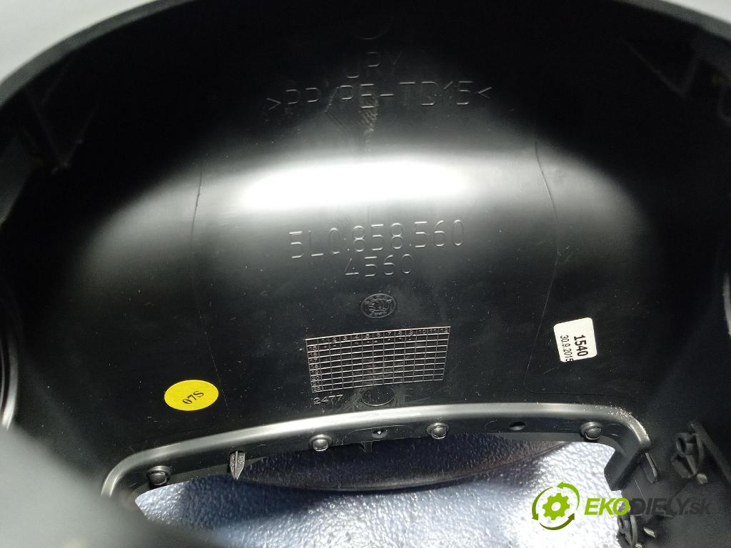 Skoda Yeti 2015 kryt Plast: Interiéry: 5L0858559