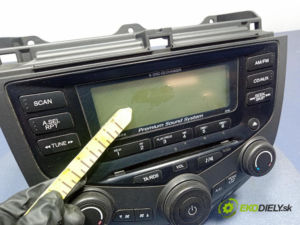 Honda Accord 2004 Radio I Navigace: 39050SEAG210M1