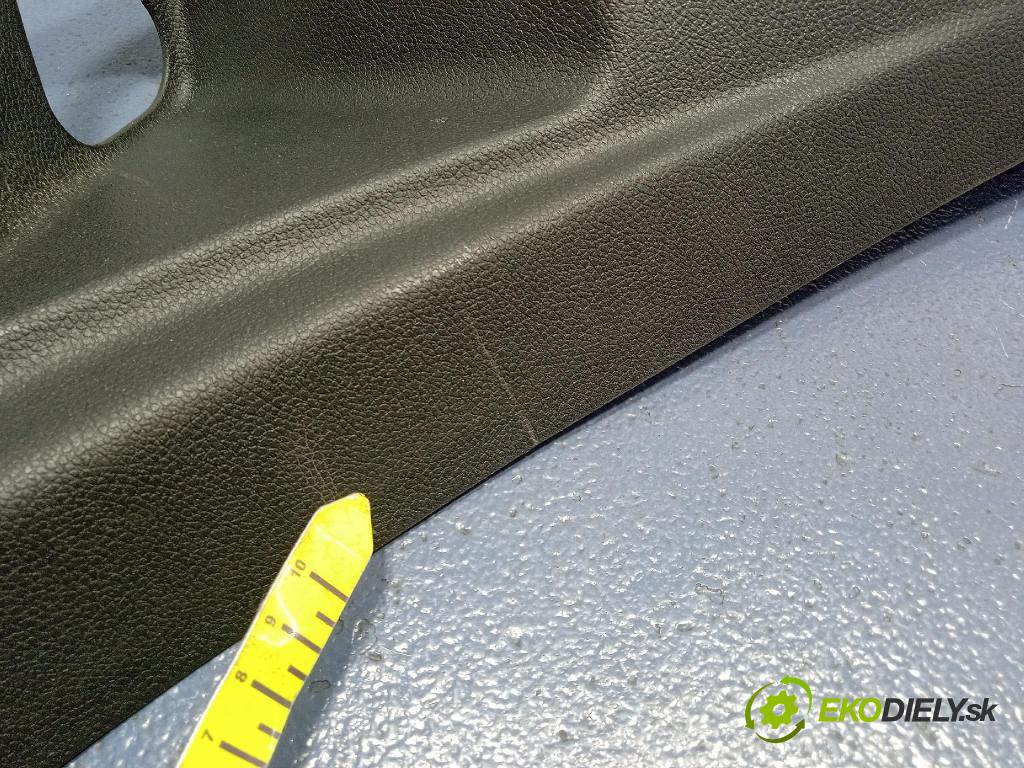Skoda Yeti 2015 kryt Plast: Interiéry: 5l0867765