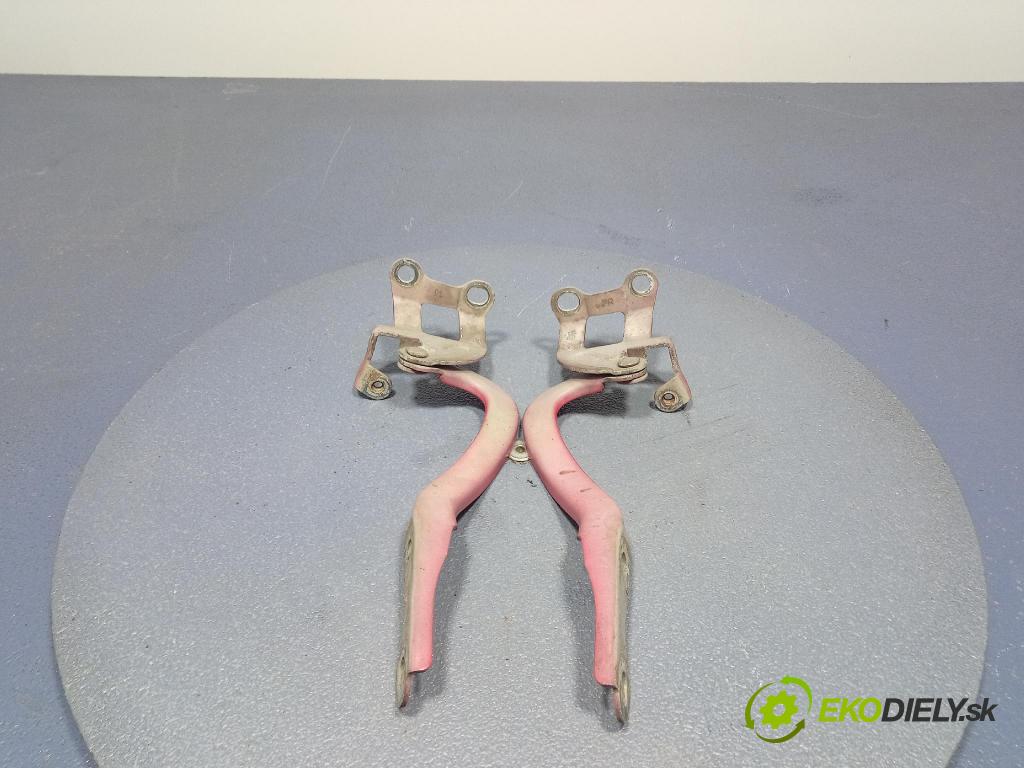 Peugeot 107 2006 Závěs: masky: