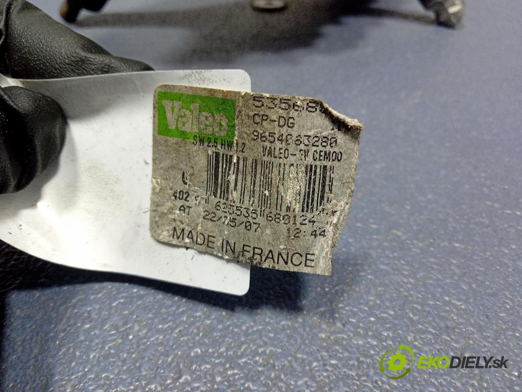 Citroen C4 picasso 2007 mechanizmus motor: Stierače: Predné 9654063280