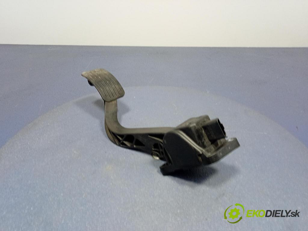 Citroen C4 picasso 2007 pedal Plyn: 9654725380