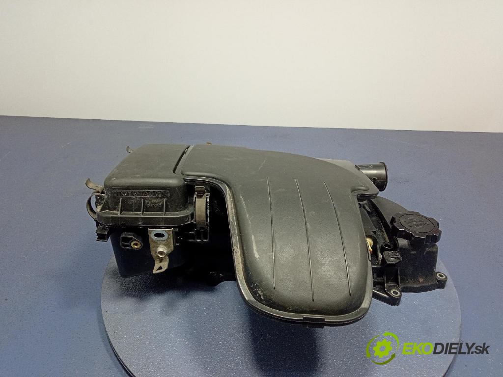 Peugeot 107 2006 kryt Ventily 11210-0Q010