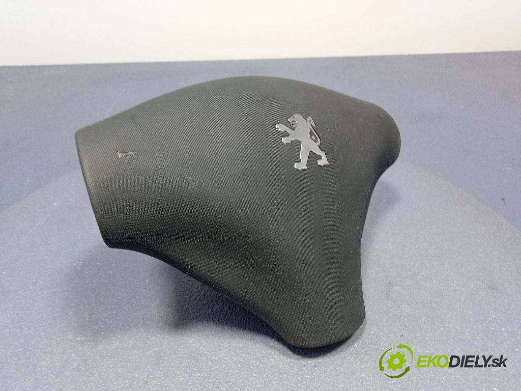 Peugeot 107 2006 Airbag: Řidiči: x 5ADA3N