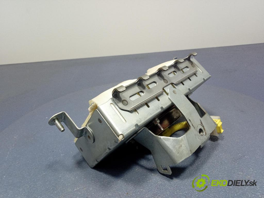 Peugeot 107 2006 Airbag: Cestující: x 5BDAGF