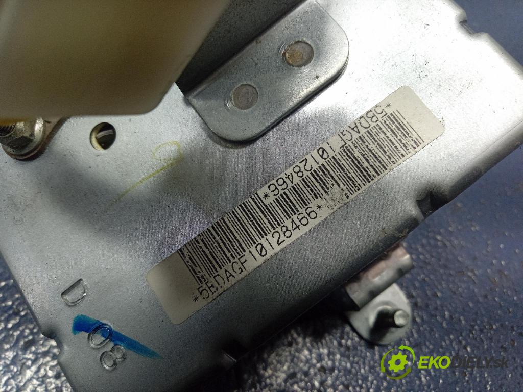 Peugeot 107 2006 Airbag: Cestující: x 5BDAGF